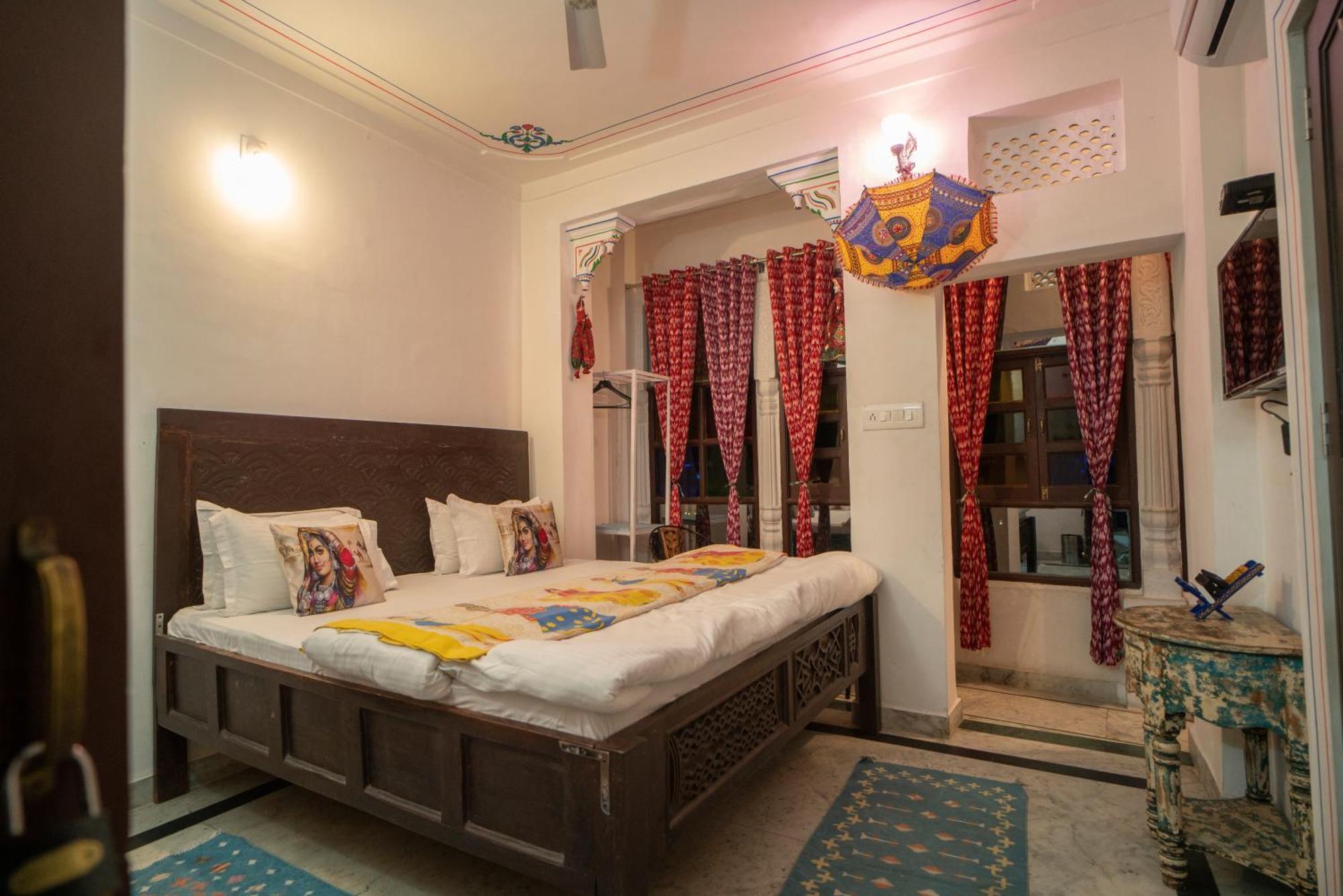 Soham Haveli Udaipur Hostel ภายนอก รูปภาพ