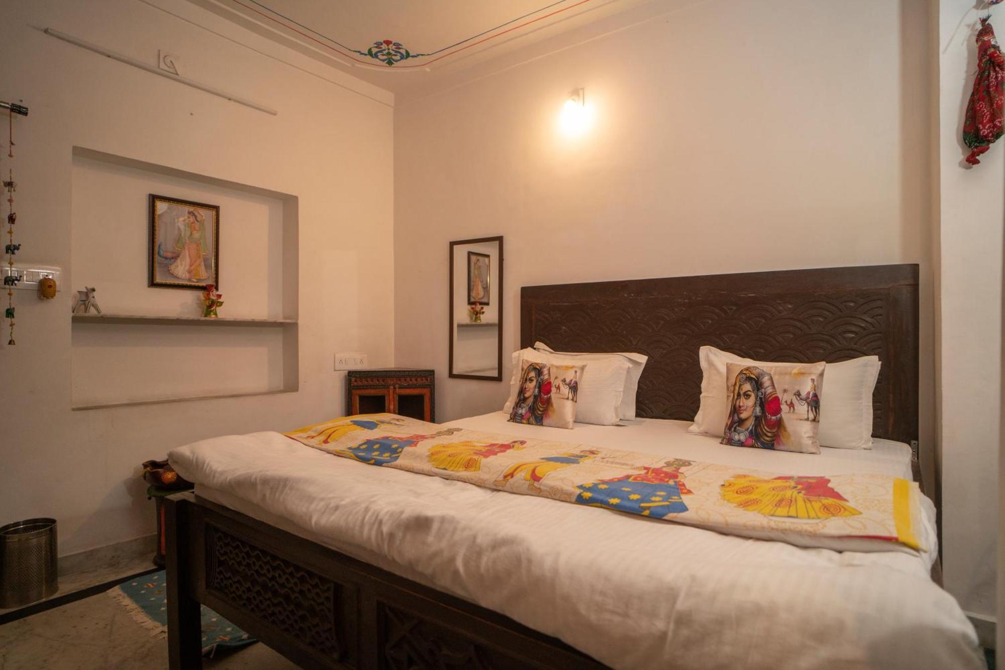 Soham Haveli Udaipur Hostel ภายนอก รูปภาพ