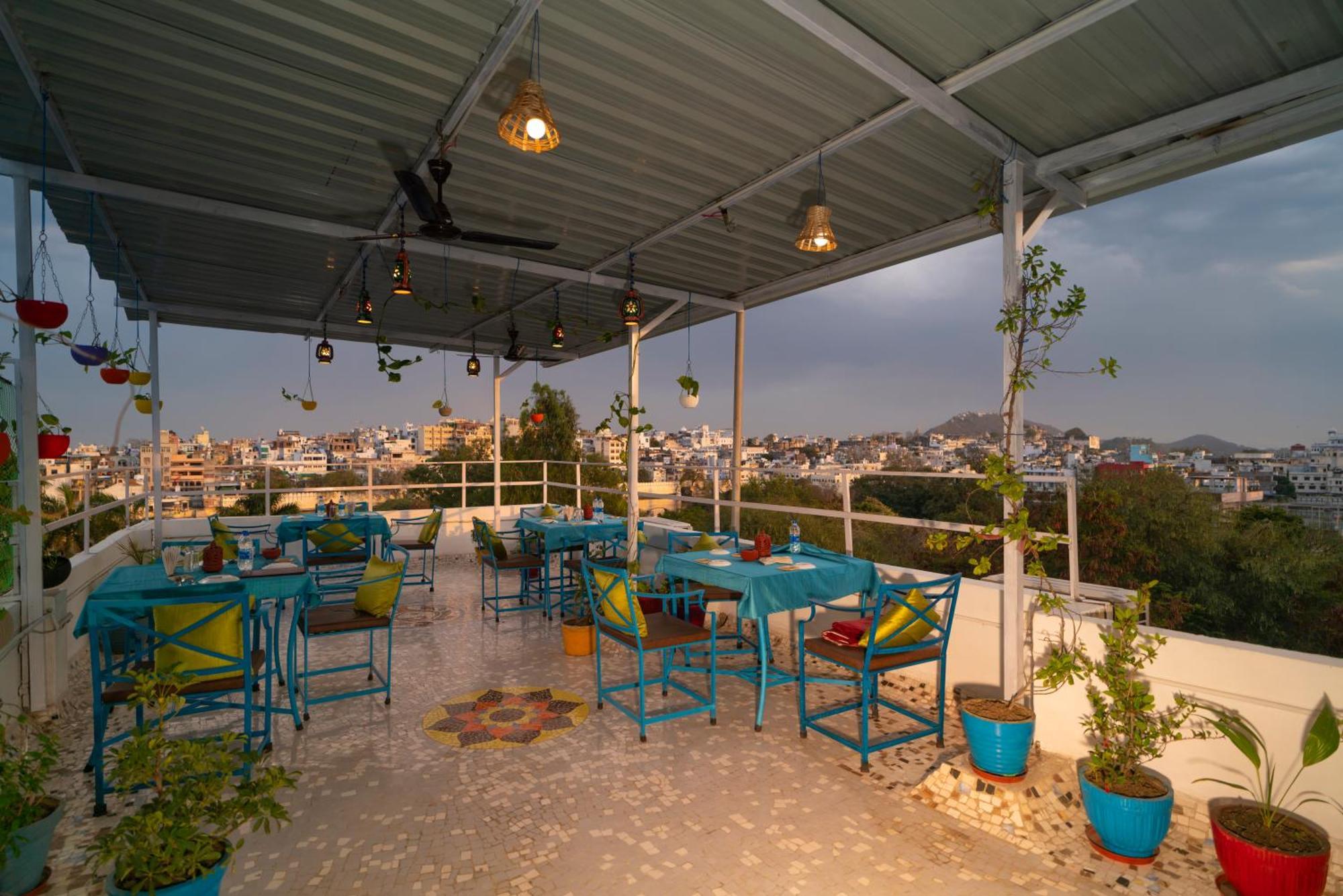 Soham Haveli Udaipur Hostel ภายนอก รูปภาพ