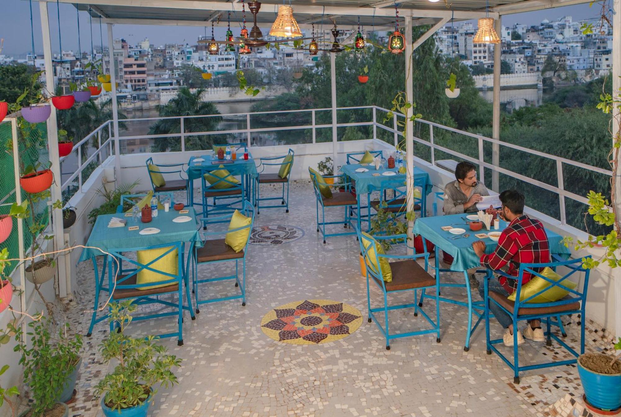 Soham Haveli Udaipur Hostel ภายนอก รูปภาพ
