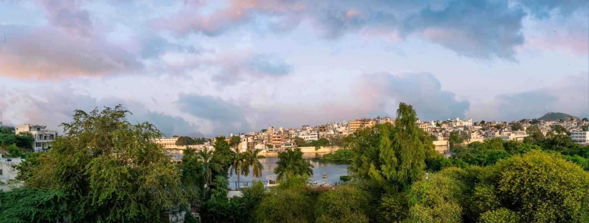 Soham Haveli Udaipur Hostel ภายนอก รูปภาพ