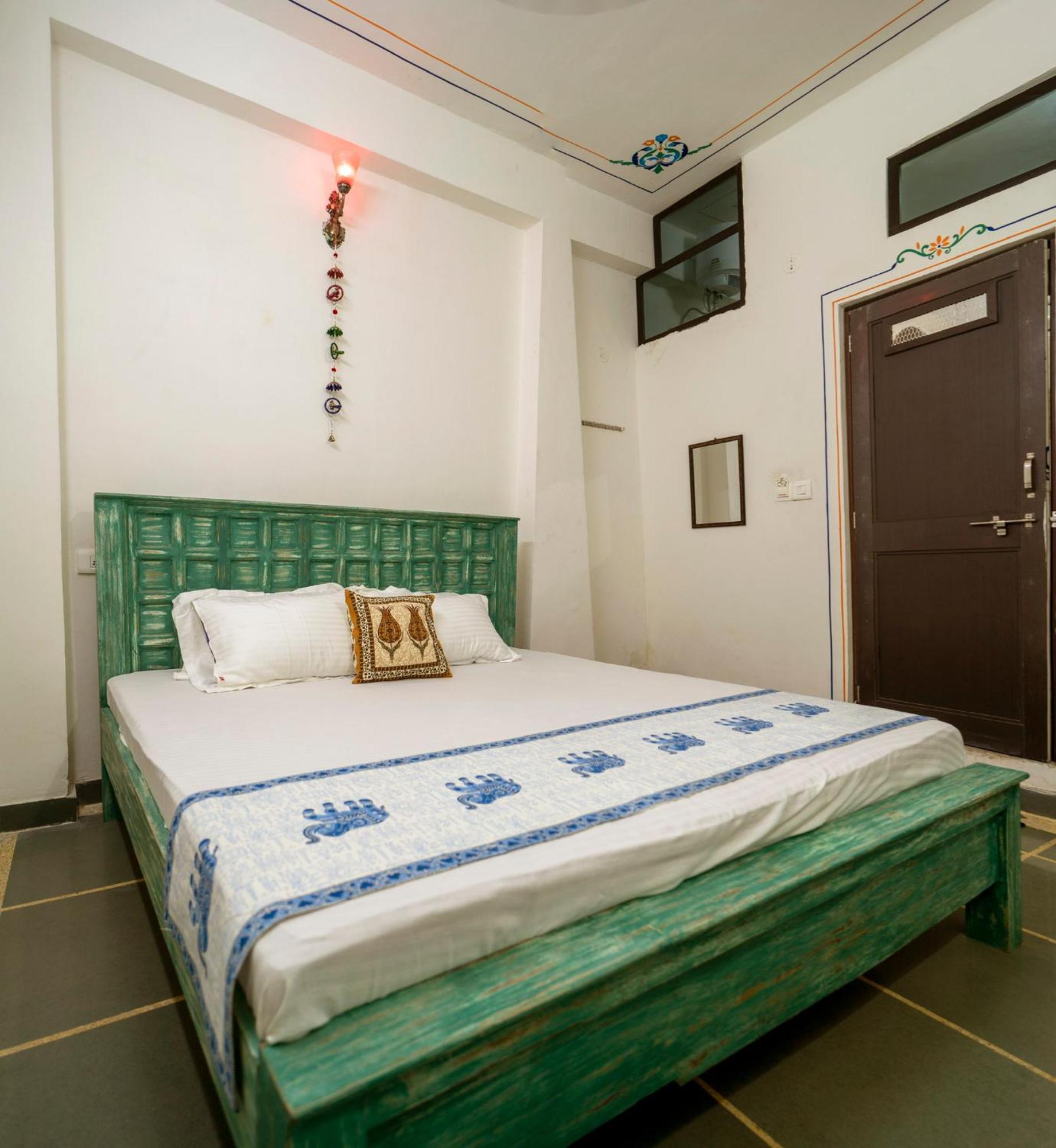 Soham Haveli Udaipur Hostel ภายนอก รูปภาพ