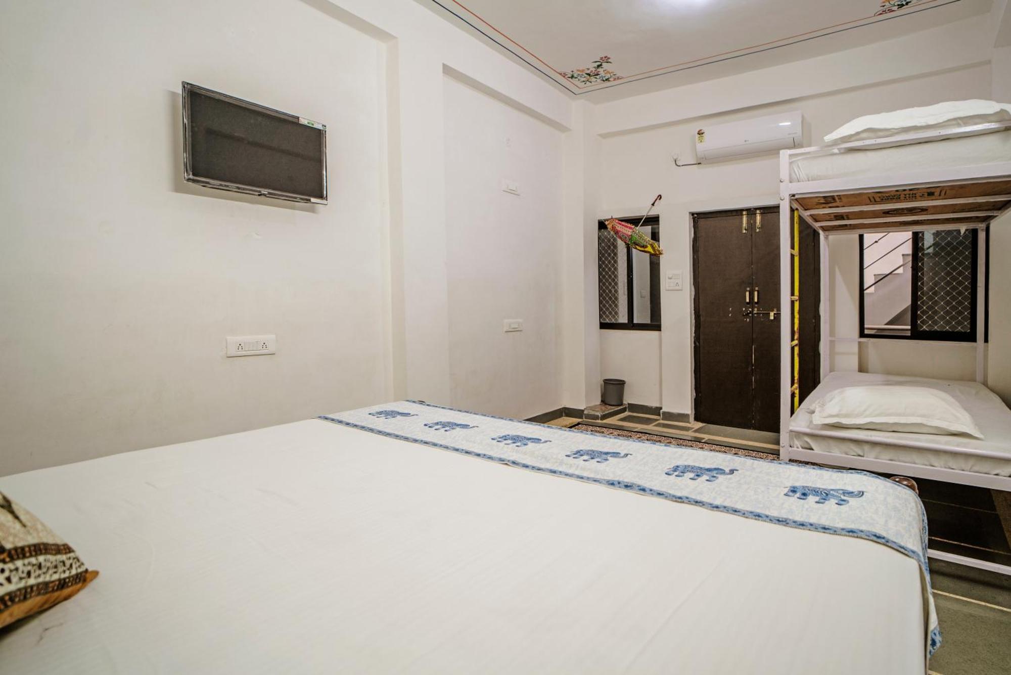 Soham Haveli Udaipur Hostel ภายนอก รูปภาพ